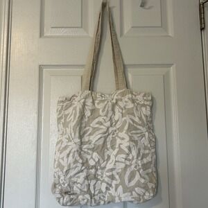 Supré Foundation Flower Print Tote Bag